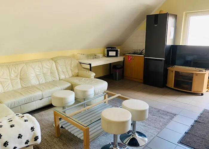 بيت شباب Balaton Grill Szallas